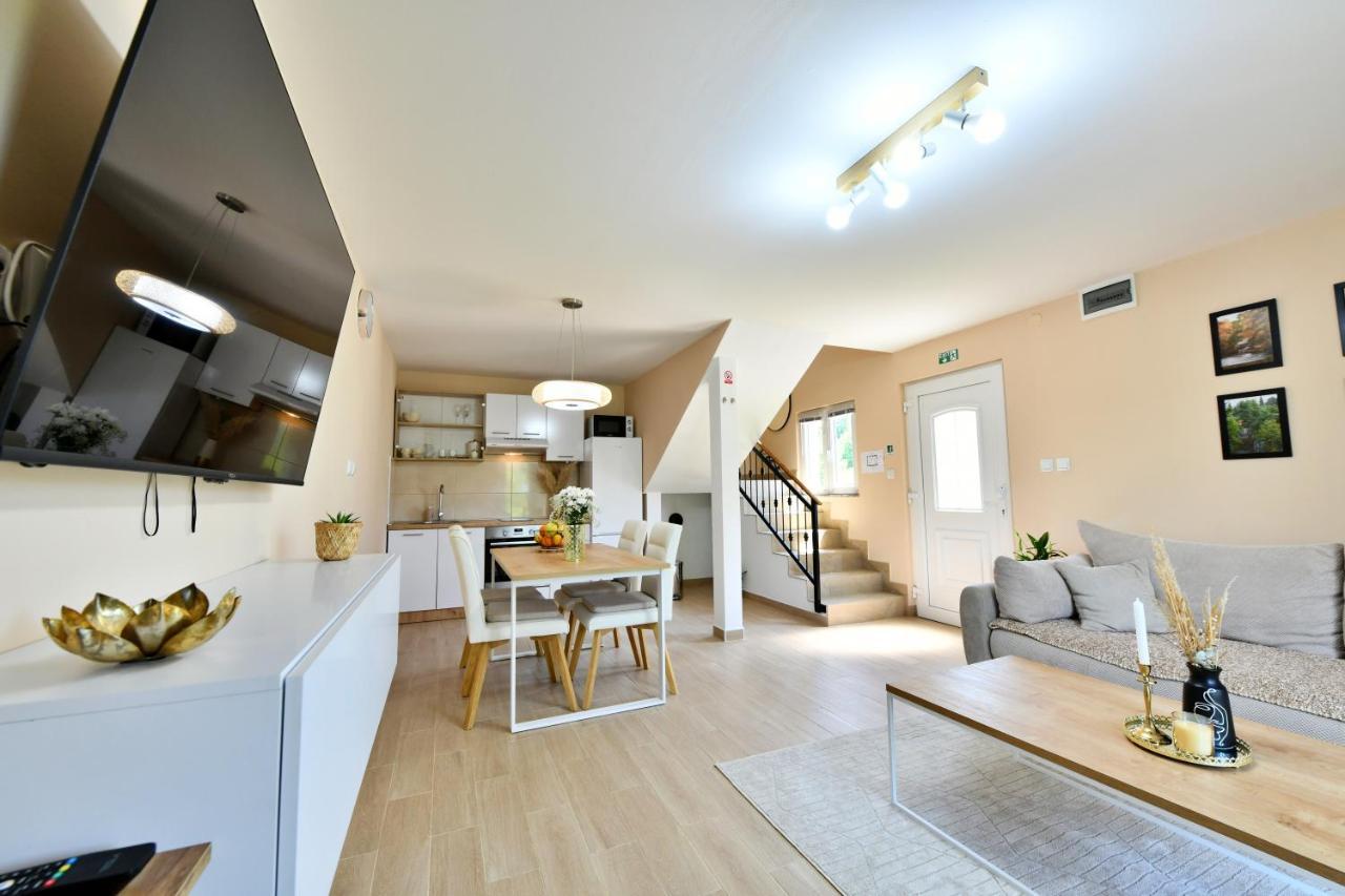 Apartments Green Linden 拉科维察 外观 照片