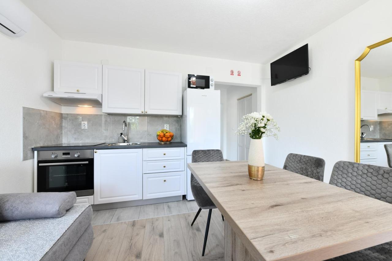 Apartments Green Linden 拉科维察 外观 照片