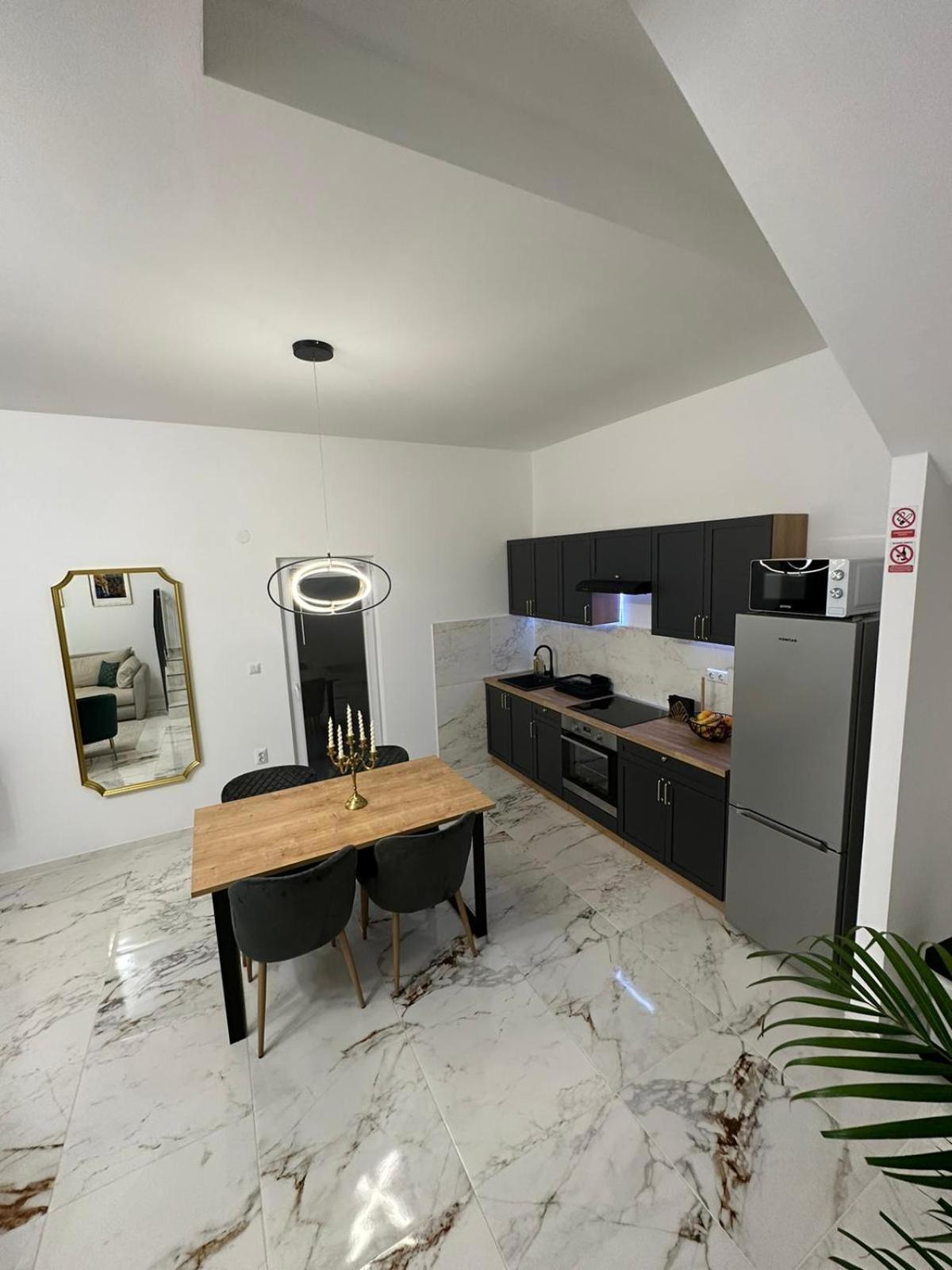 Apartments Green Linden 拉科维察 外观 照片