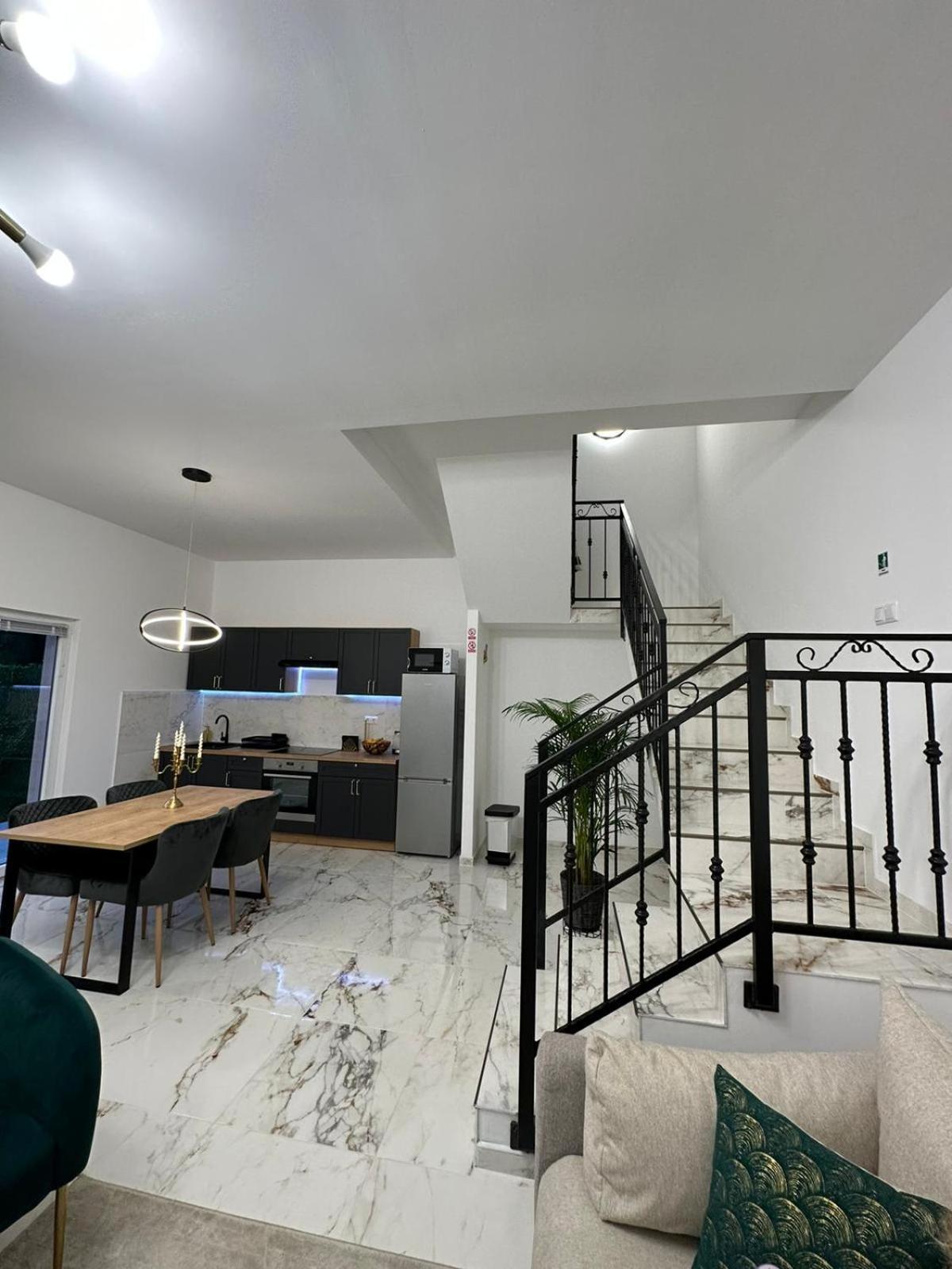 Apartments Green Linden 拉科维察 外观 照片